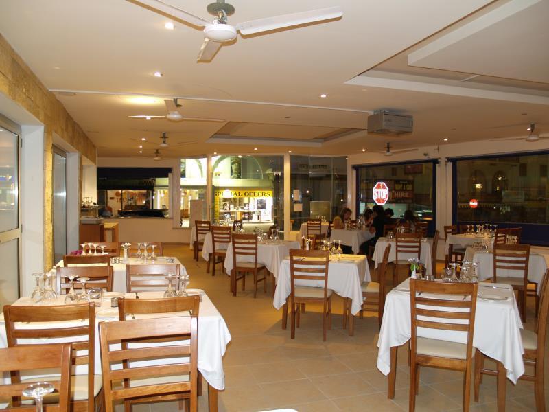 Daphne Hotel Apartments Cyprus Пафос Экстерьер фото